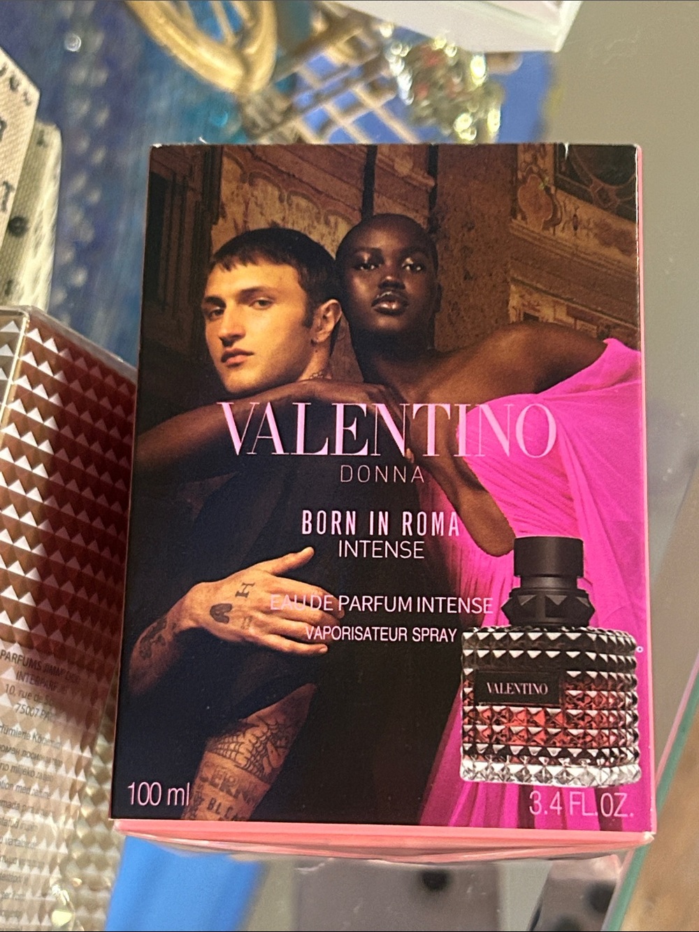 Valentino Donna Born in Roma Intense – Pink & Black Packaging